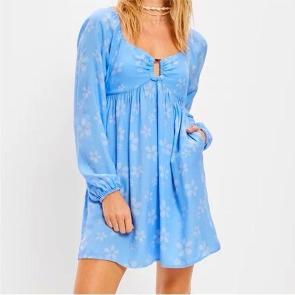 ✨American Eagle Women's Blue Floral Sz Medium Dress✨ - Picture 2 of 10